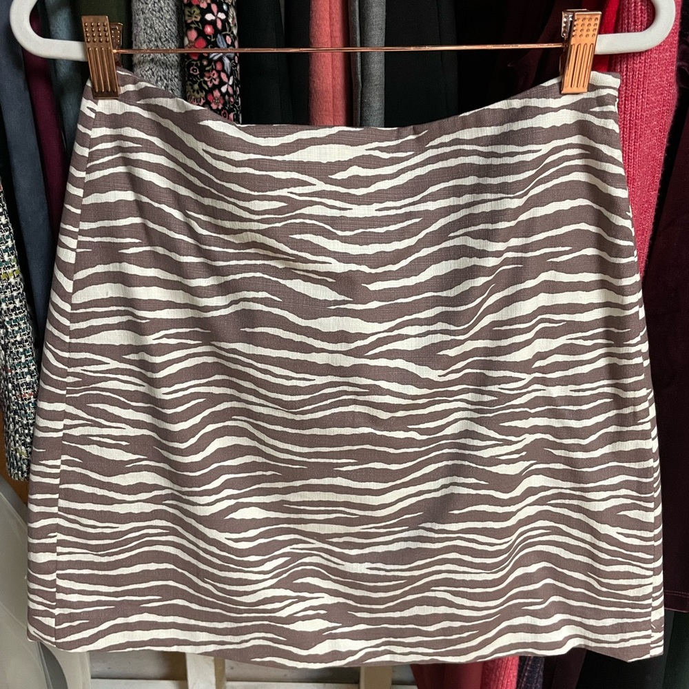 Loft animal print lightweight mini skirt